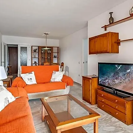 Amazing 3br, 2 Bath Apart, Close To The Sea * 푸엔히롤라