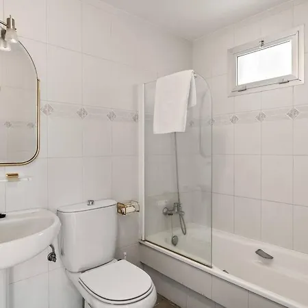 Appartement Amazing 3br, 2 Bath Apart, Close To The Sea